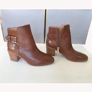 NWT Louis Et Cie 'Zalia' Ankle Boots US 5.5